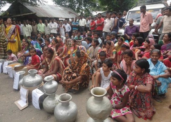 Locales blocked national highway demanding drinking water Locales blocked national highway demanding drinking water